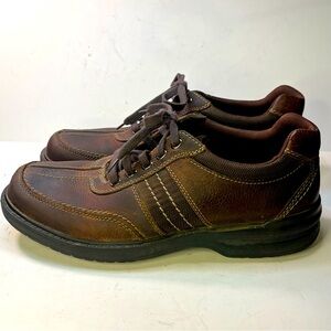 Clarks tumble  leather shoes 9 M